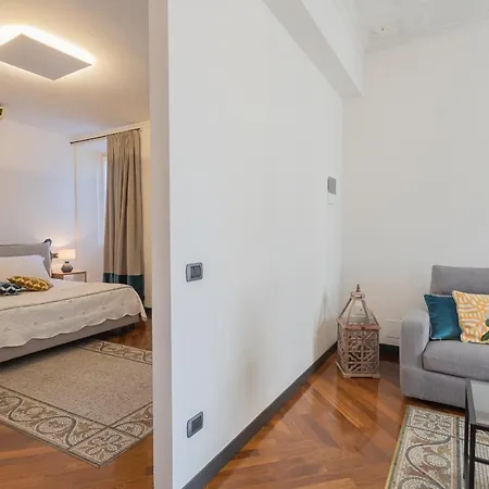 By Rent Apartment Como