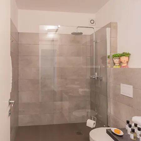 By Rent Appartamento *