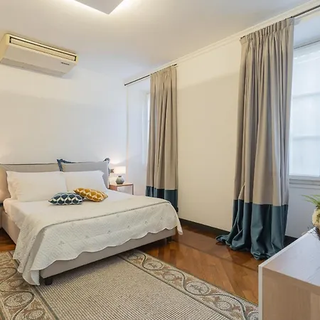 By Rent Apartment Como
